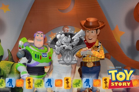 STUDIO_PIXARPLCHR1_7104015603